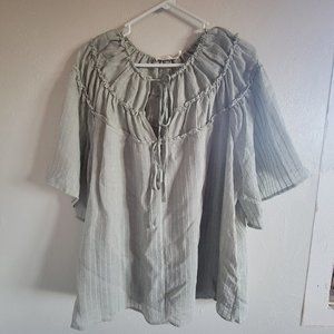 Flowy Boho Blouse with Cutout and Tie String Leia in Co